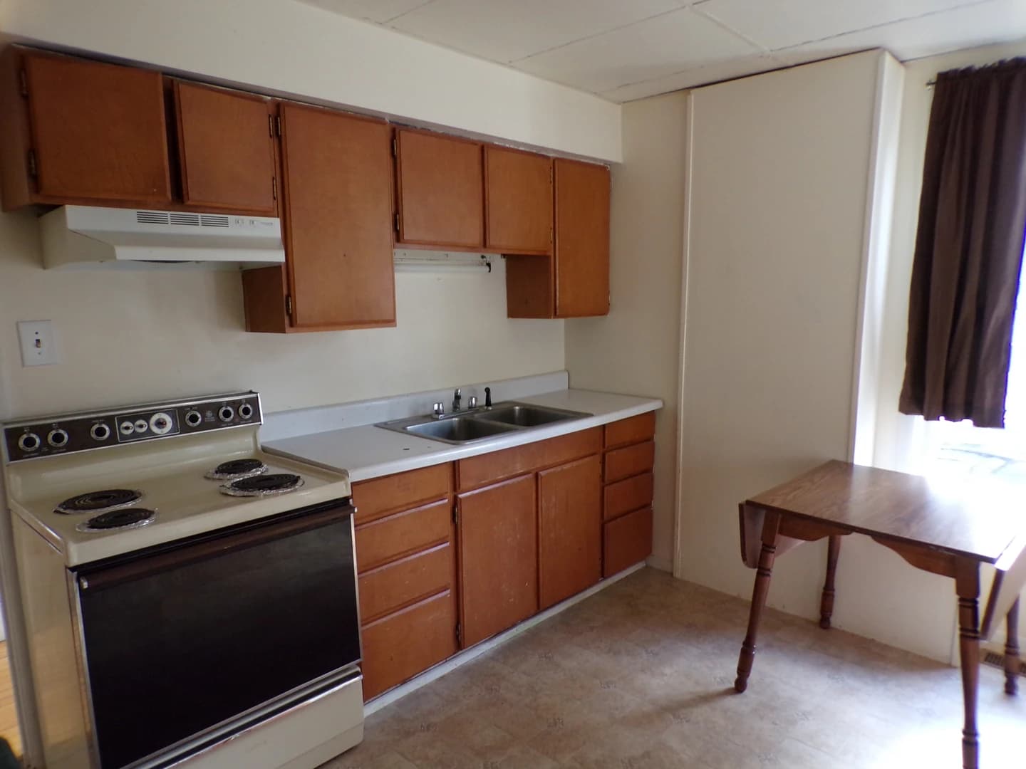 1129 E. Houghton thumbnail 4