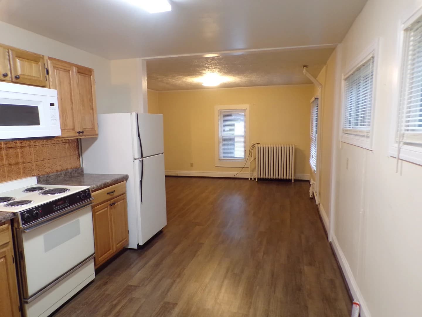 211 Blanche St thumbnail 3