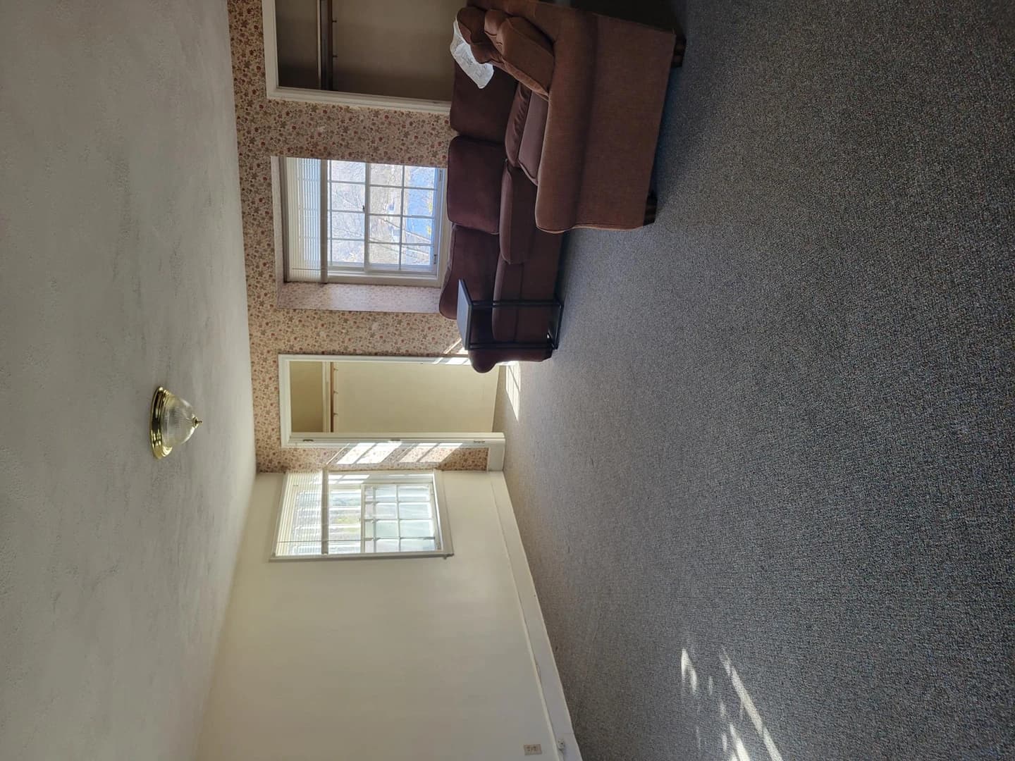 1300/1302 College  thumbnail 5