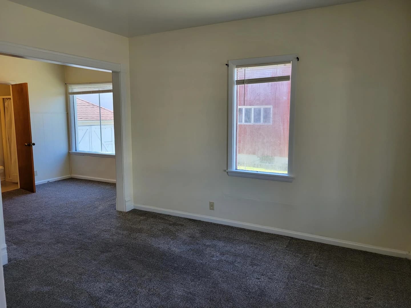 1311 E. Houghton thumbnail 5