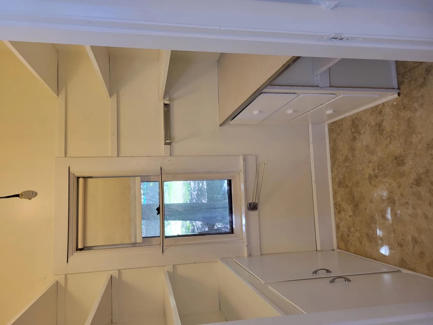 1311 E. Houghton thumbnail 3