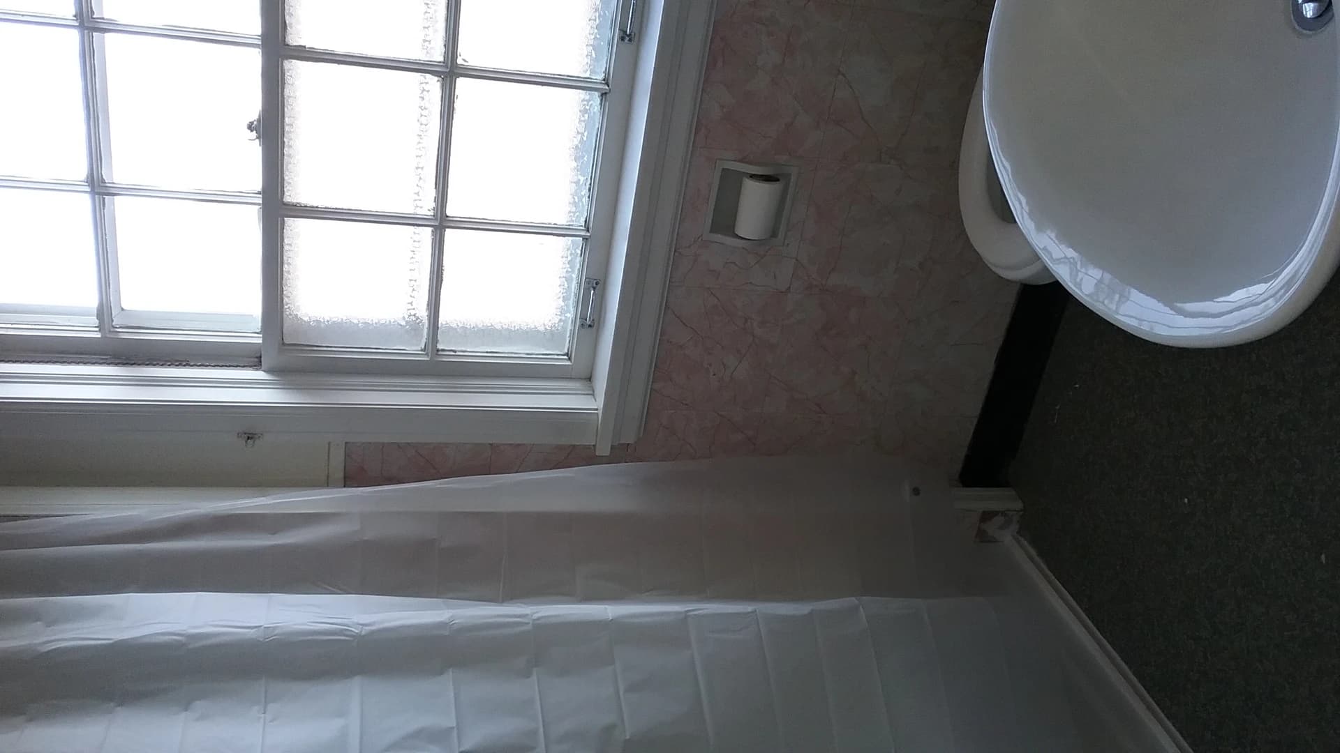 1300/1302 College  thumbnail 7