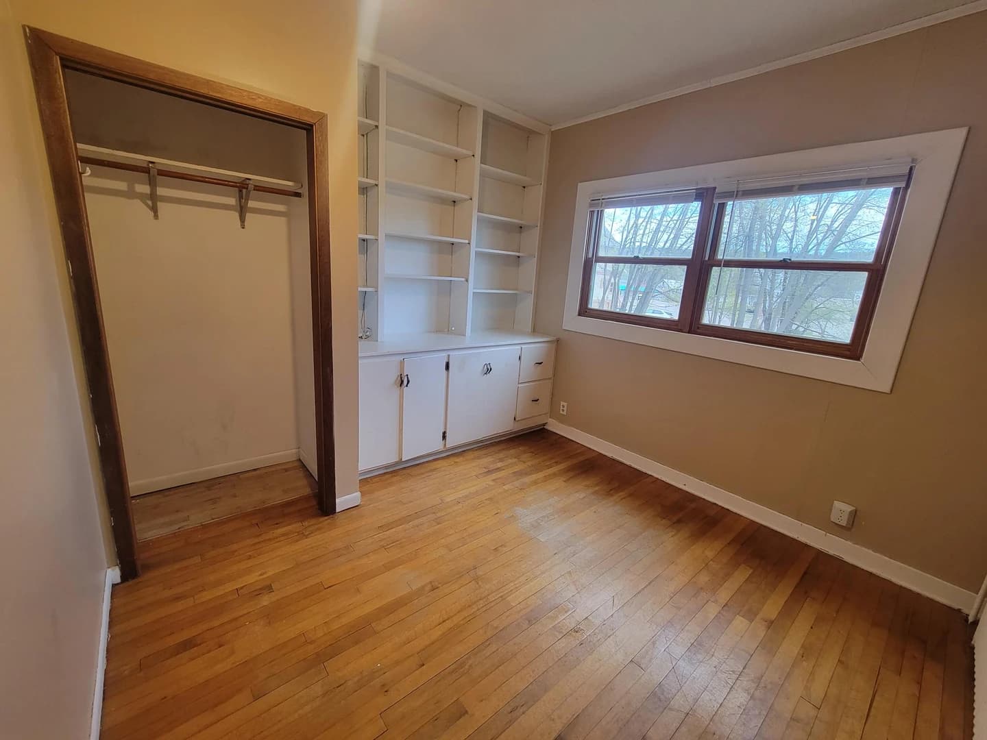 304 Garnet thumbnail 5