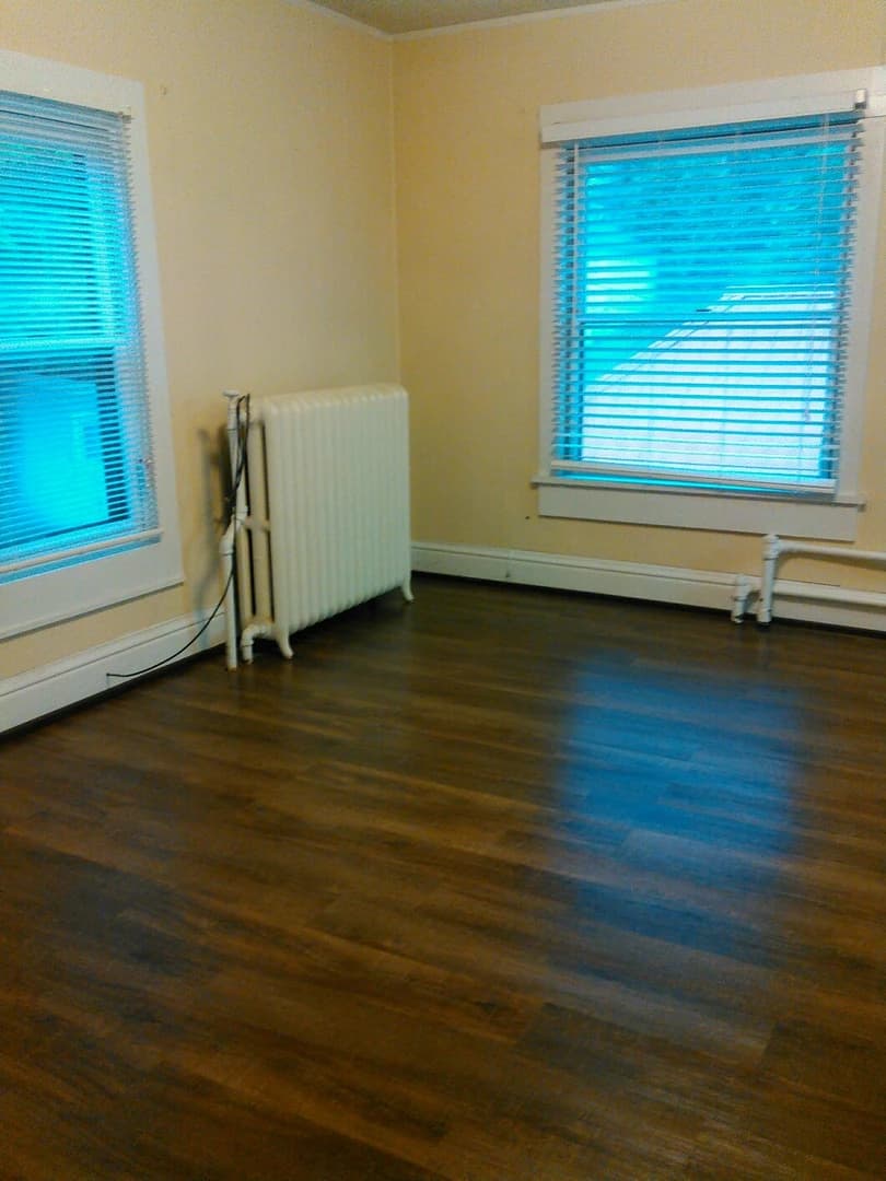 211 Blanche St thumbnail 5