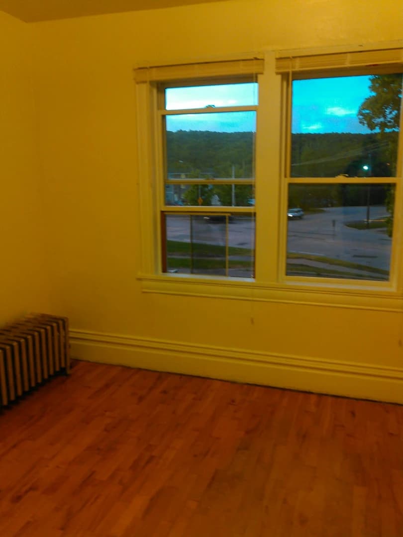 200 Vivian thumbnail 16