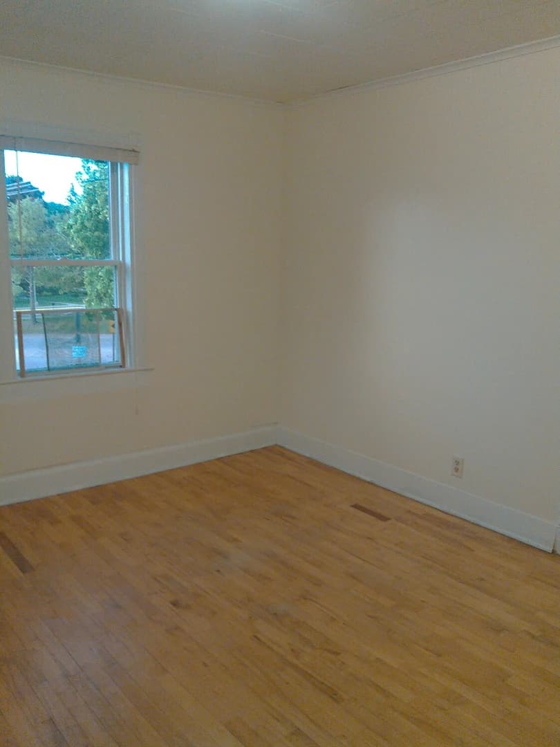 200 Vivian thumbnail 17