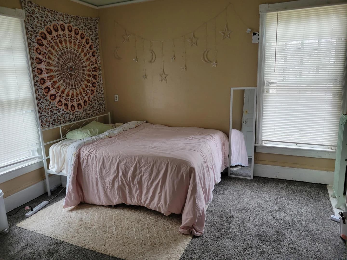 302 Vivian thumbnail 10