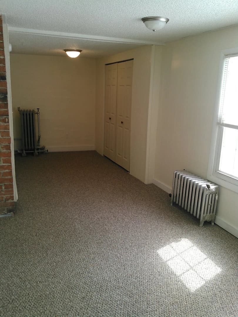 225 Hubbell thumbnail 13