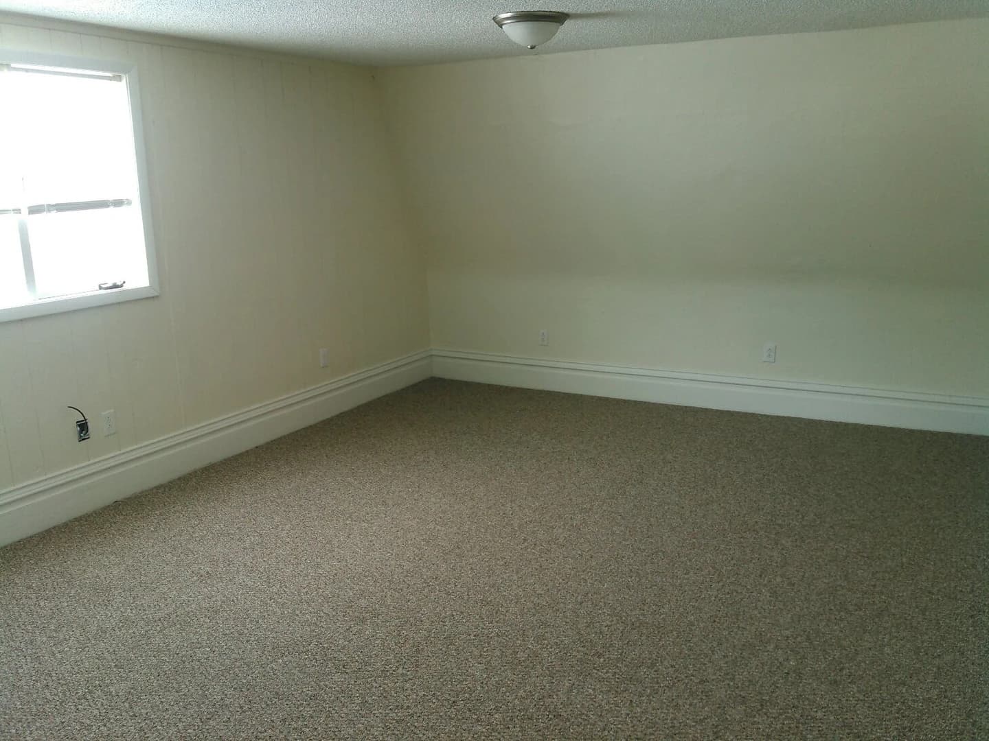 225 Hubbell thumbnail 16