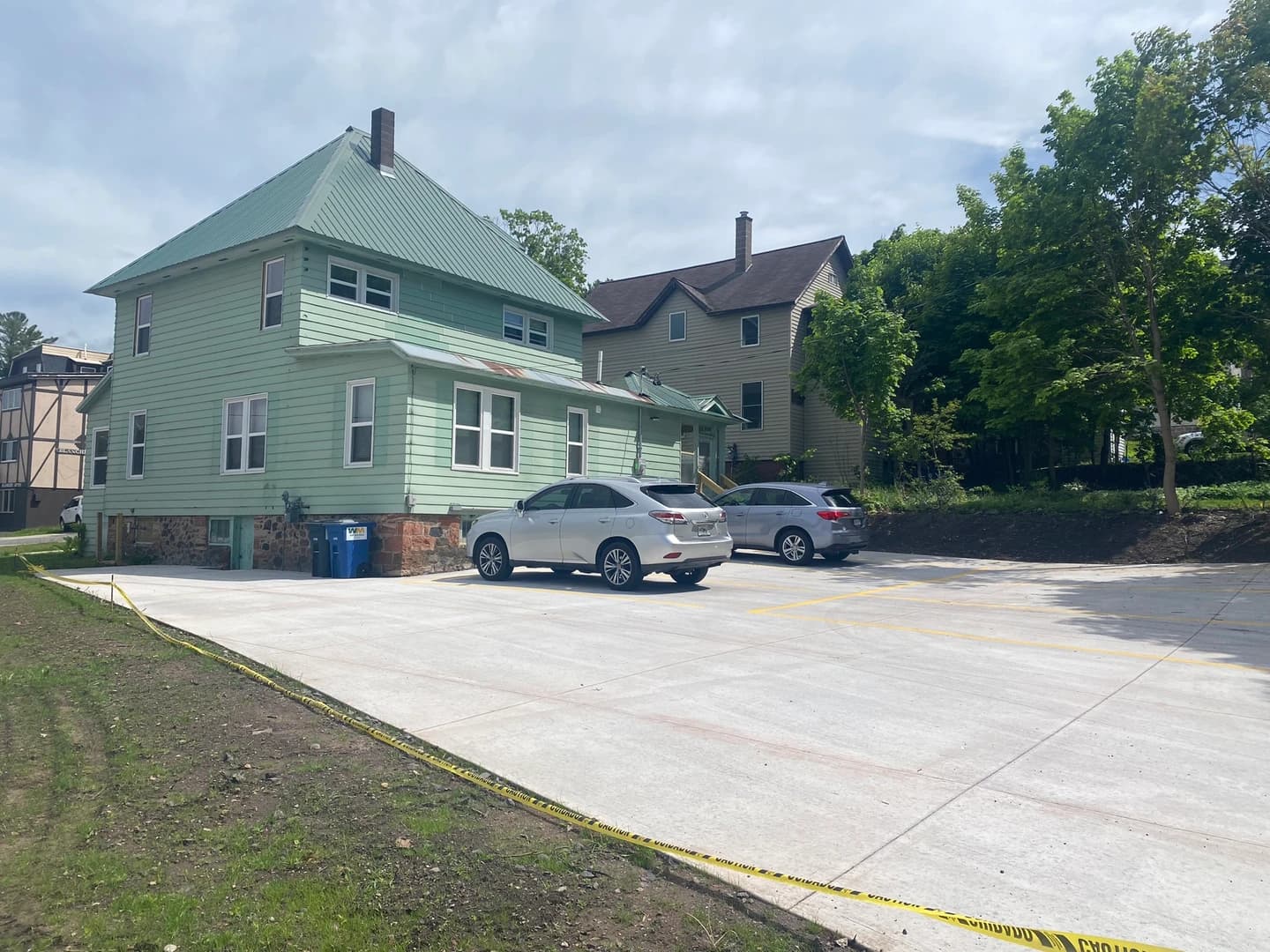 210 Blanche thumbnail 2