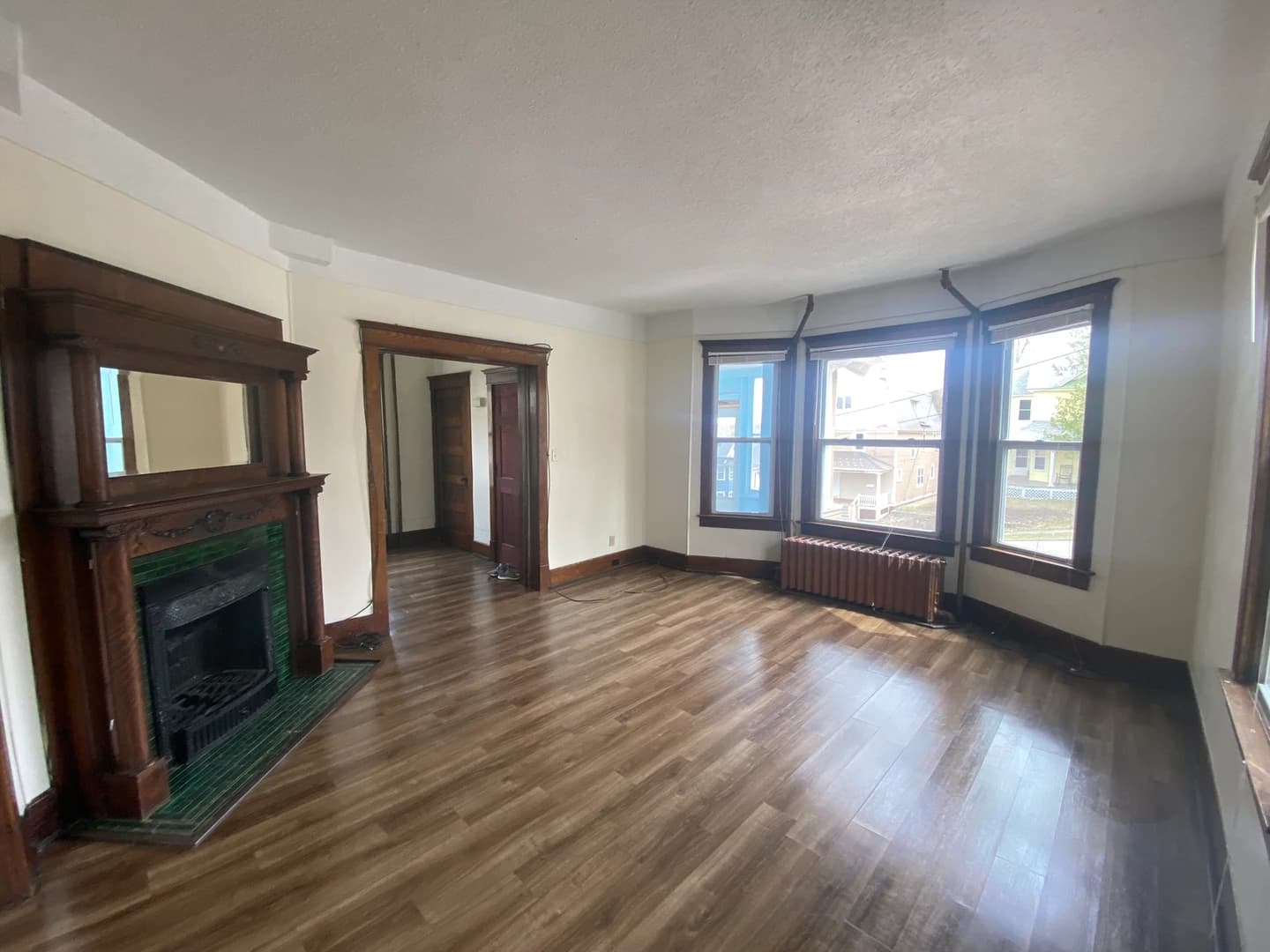 226 Hubbell thumbnail 3