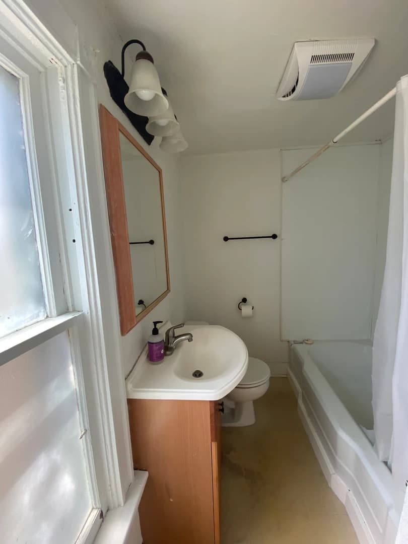 202 Vivian thumbnail 5