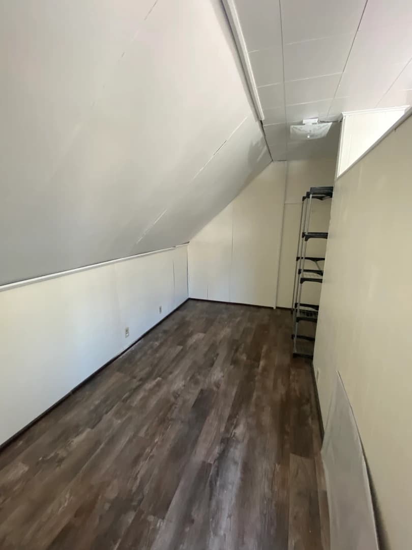 204 Vivian thumbnail 13