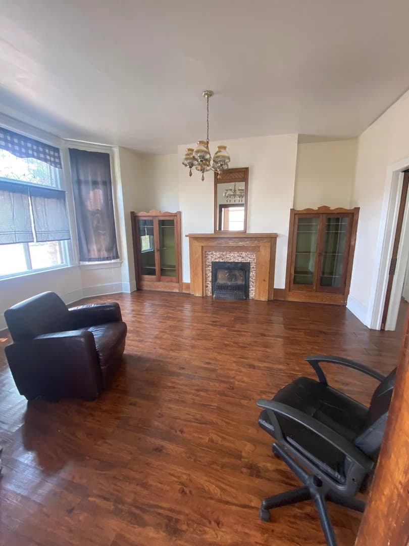 1207 Ruby thumbnail 3