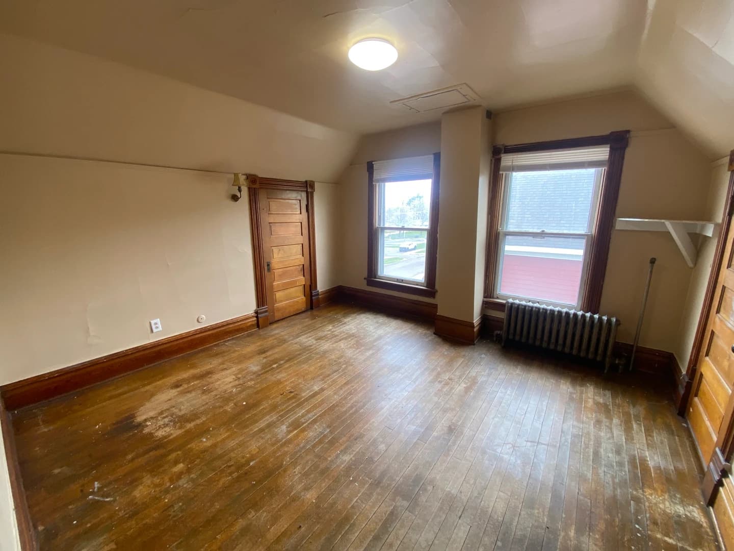 1305 Ruby thumbnail 9