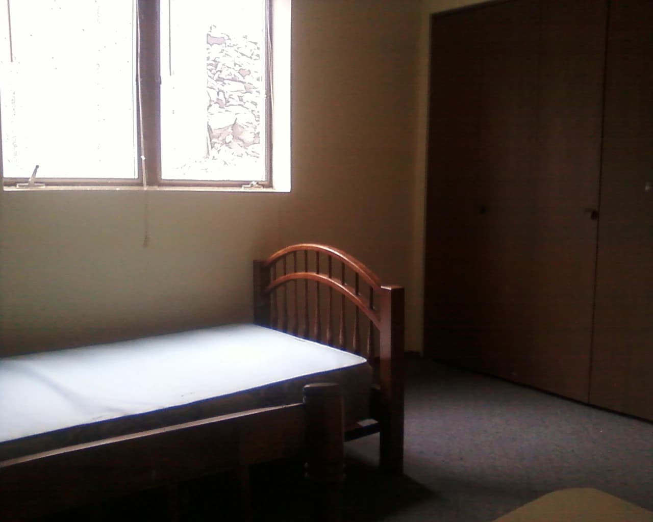 Lakeshore Apartments thumbnail 9