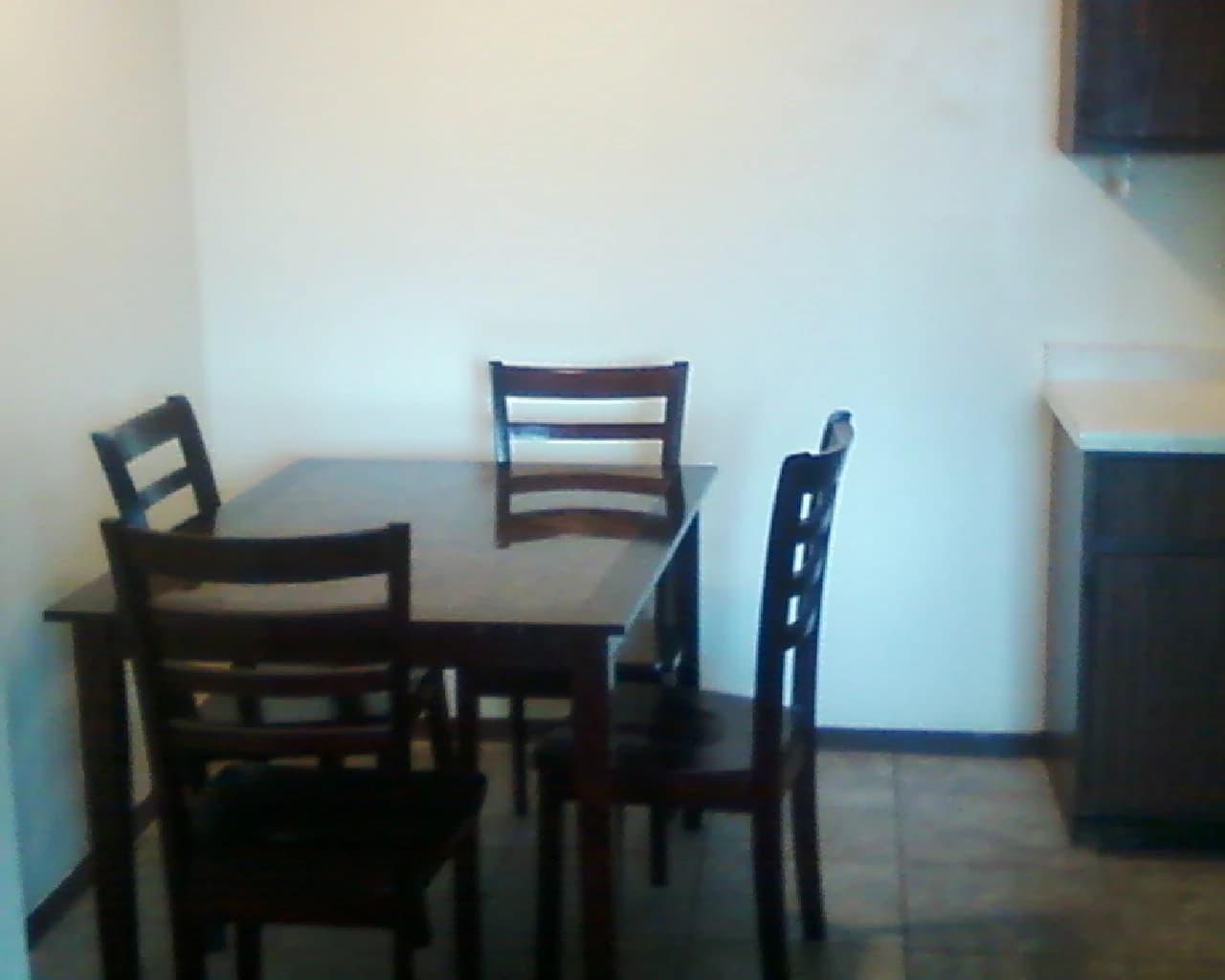 Lakeshore Apartments thumbnail 11