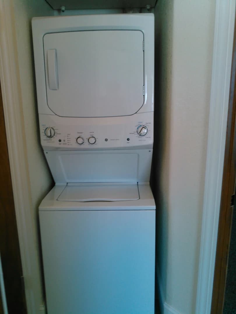 225 Hubbell thumbnail 7