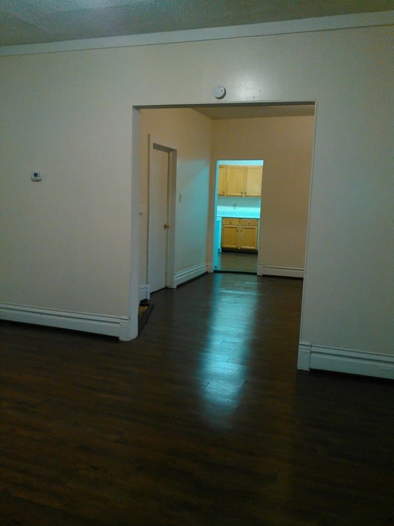 200 Vivian thumbnail 7