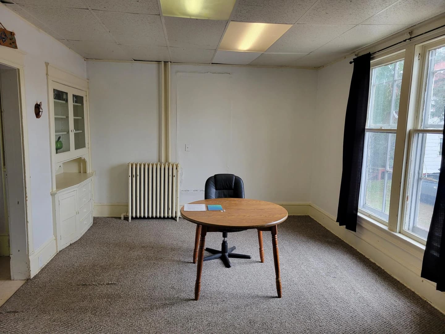 302 Vivian thumbnail 3