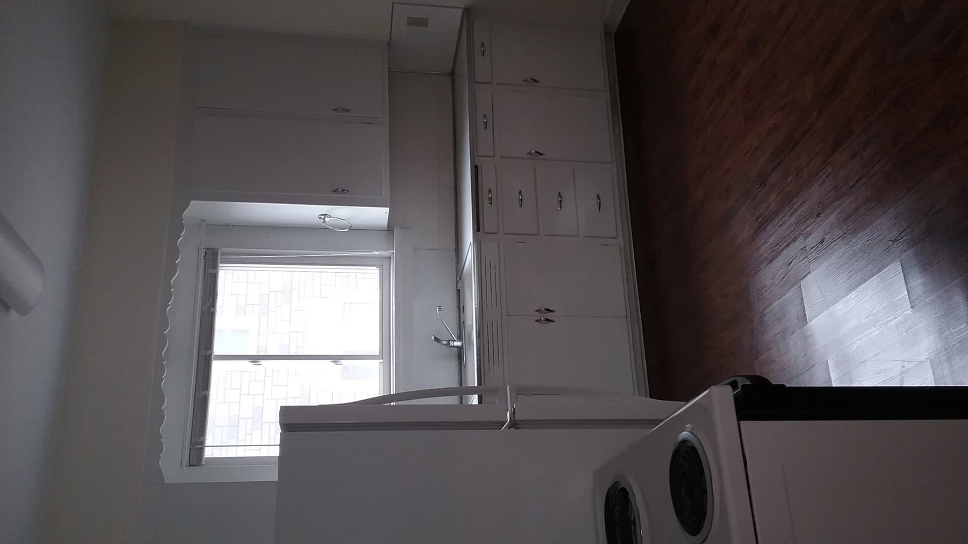 1011 Elm thumbnail 3