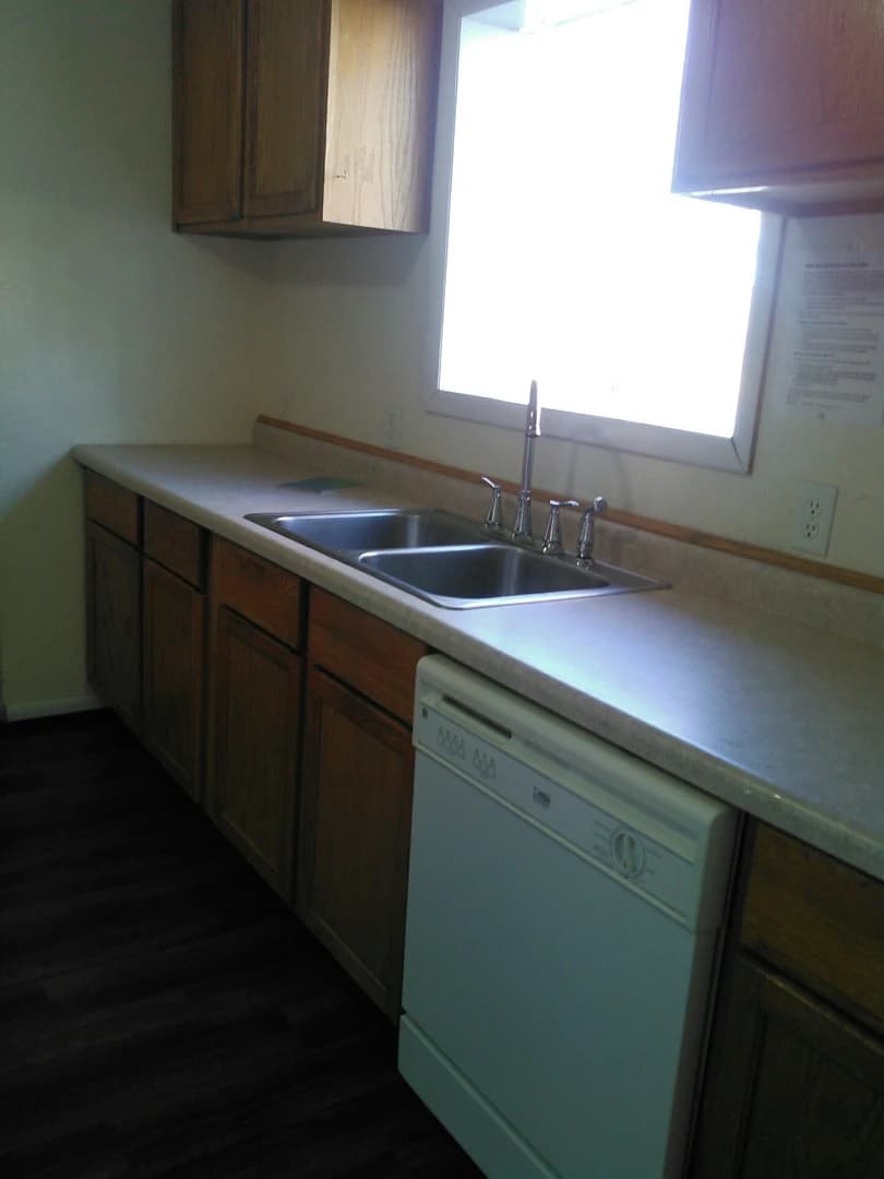 604 E. Houghton thumbnail 3